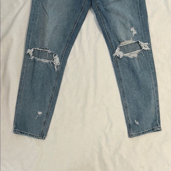 Trendy Ripped Blue Jeans - Picture 2 of 7